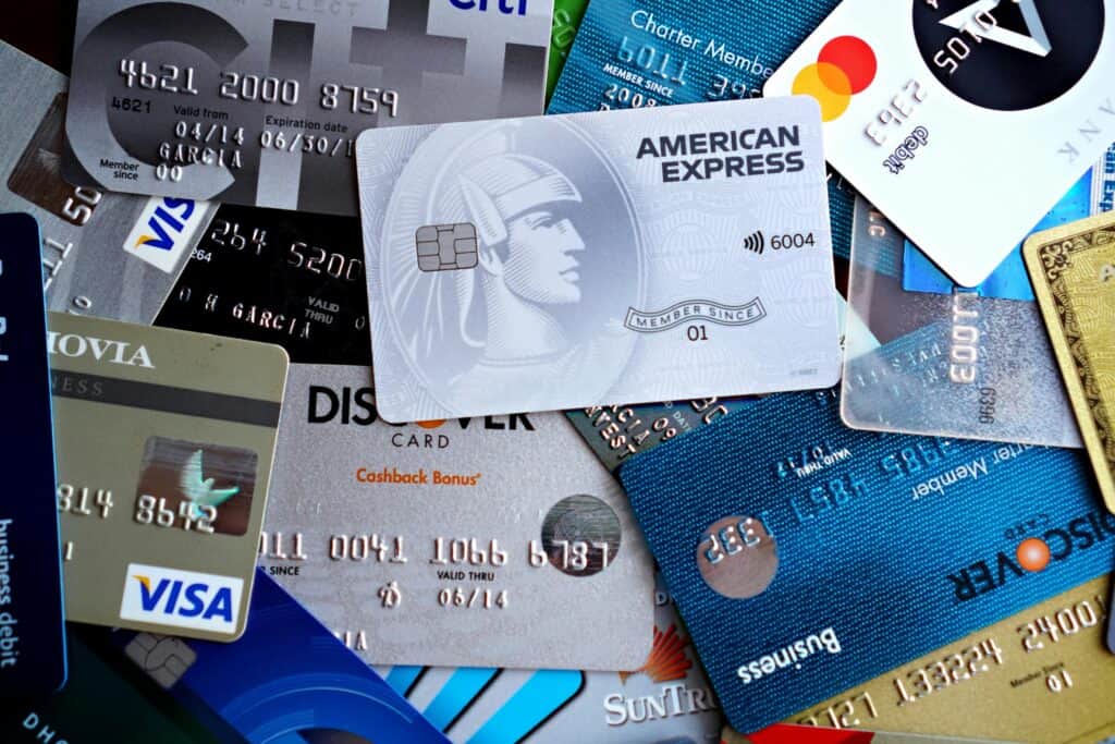 More than one credit card—can be indicative of poor choices when it comes to handling student loans.